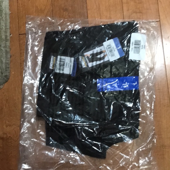 NWT Khombu Ladies' Stretch Capri - Picture 6 of 6